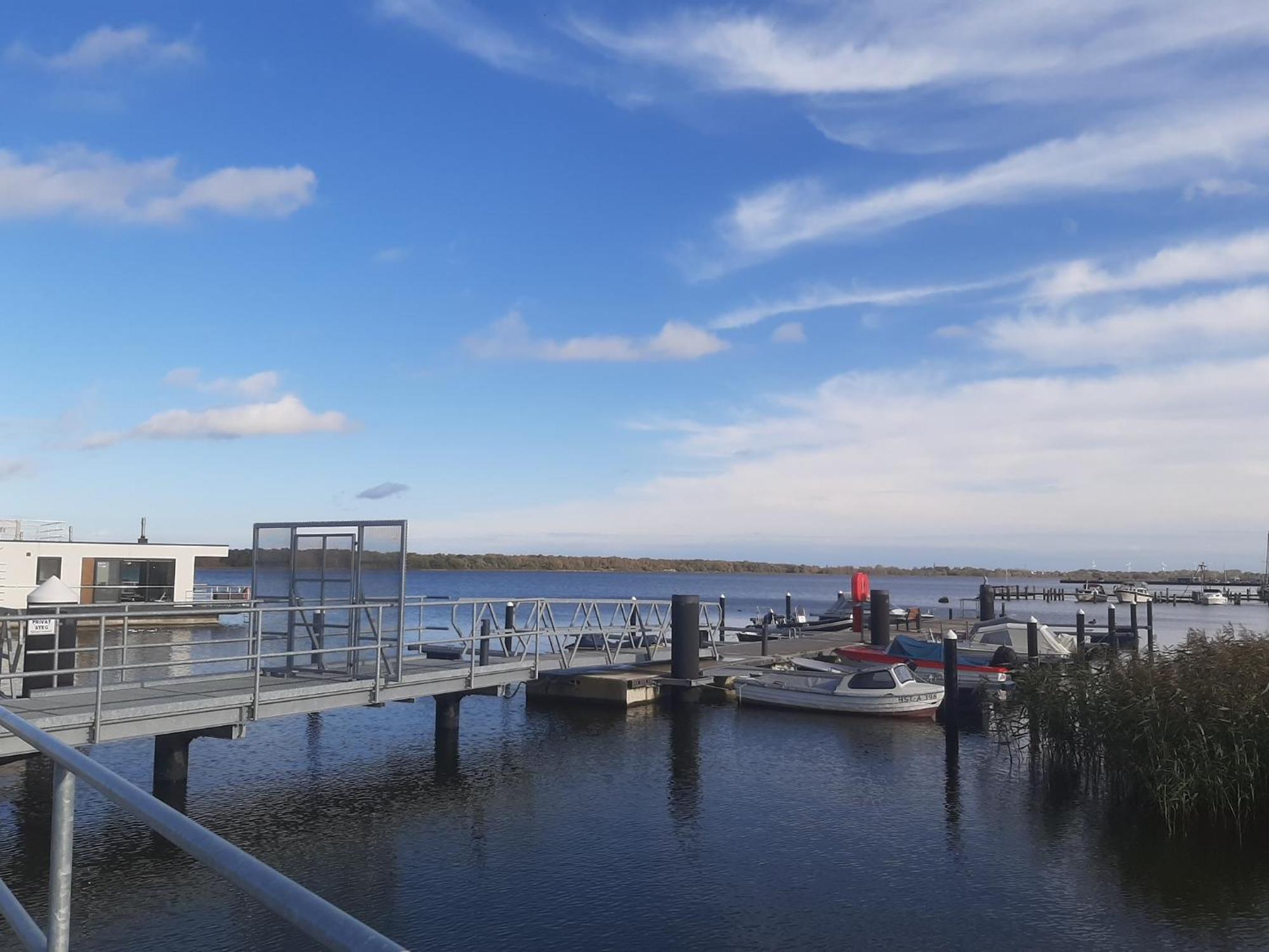 Hotel Perle Am Bodden リーブニッツ・ダムガルテン エクステリア 写真