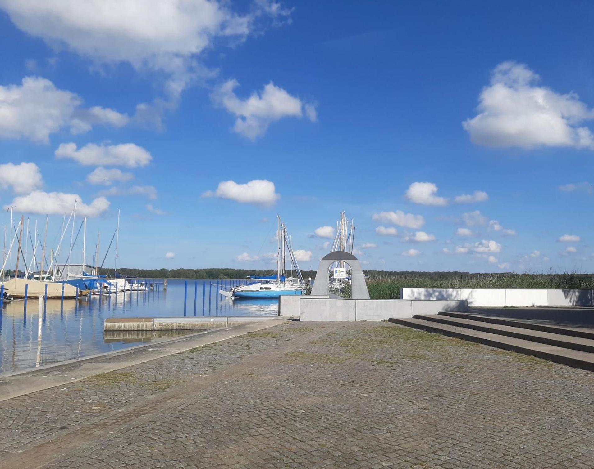 Hotel Perle Am Bodden リーブニッツ・ダムガルテン エクステリア 写真